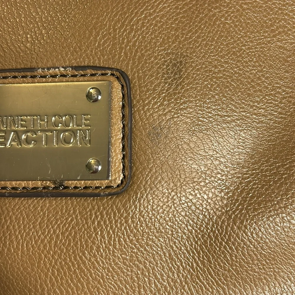 Kenneth Cole Reaction Tan Laptop Tote - Picture 16 of 16